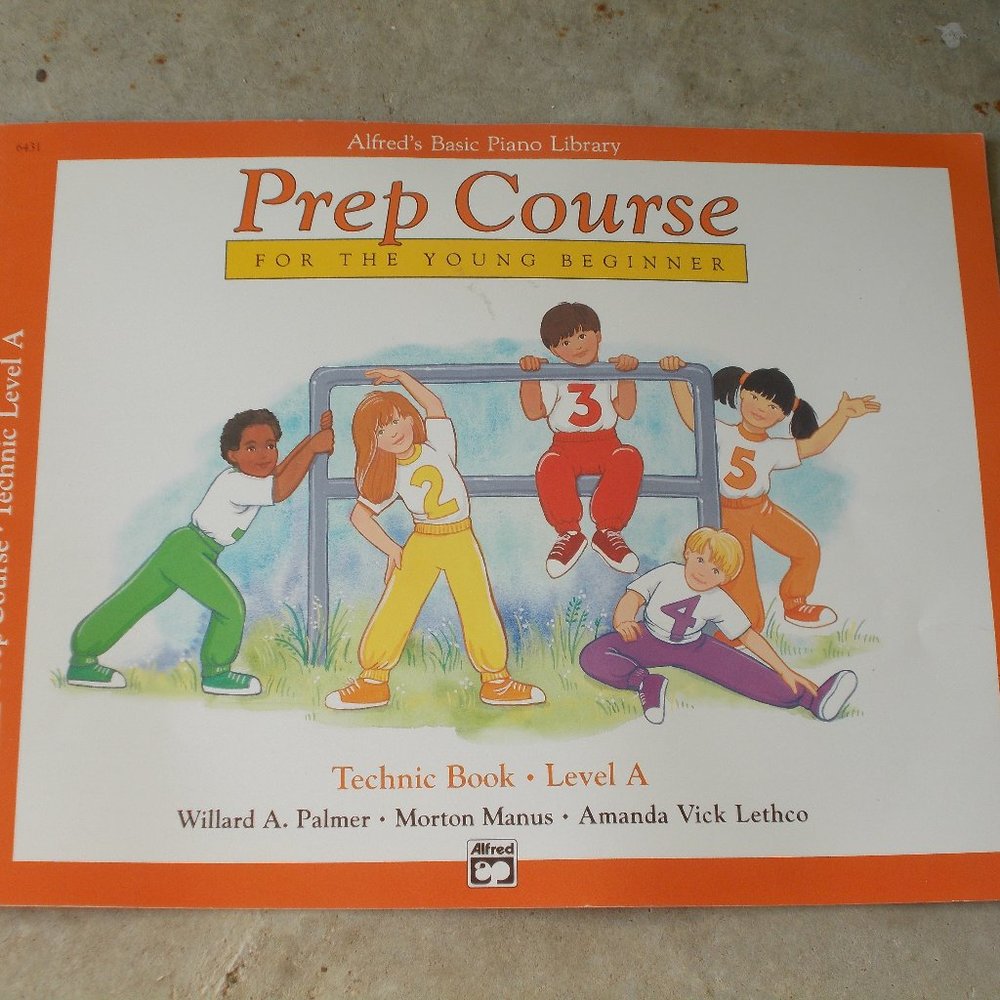 Alfred's Basic Piano Library Prep Course (young) - Picture 1 of 2